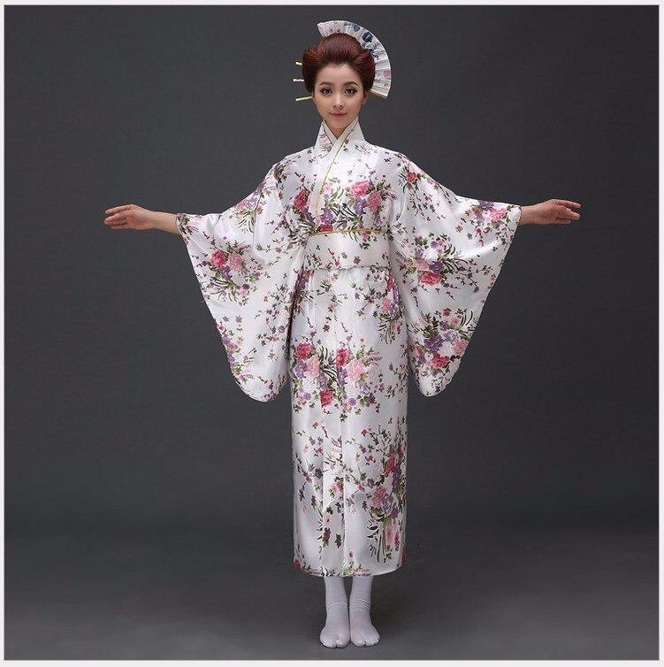 White Kimono - Japan Beyond